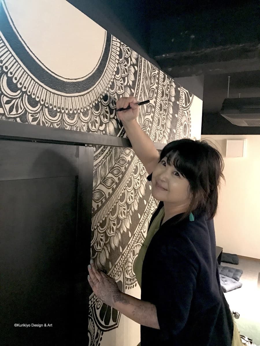 栗清デザイン　壁画　北新地